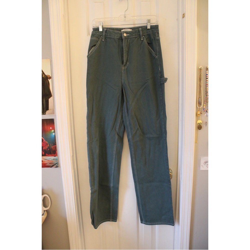 Green carpenter pants from Pacsun. Size: 28